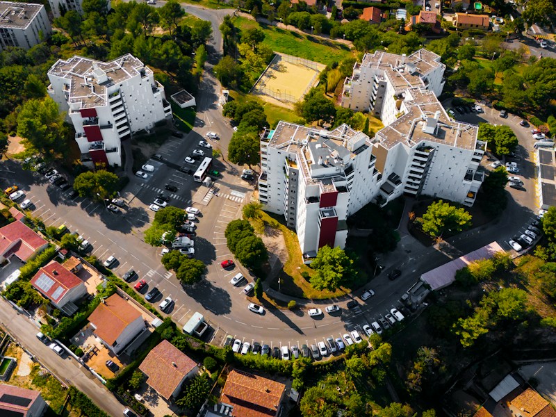 Flats & apartments